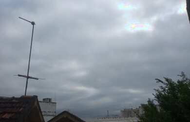 Imagem: A casa possui 1 Dormitório e 1 Banheiro e está localizado