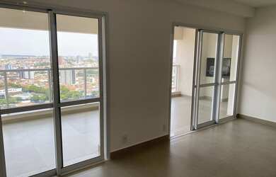 Imagem: O apartamento possui 3 Dormitórios, 1 Banheiro, 4 Vagas na