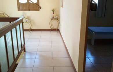 Imagem: A casa possui 4 Dormitórios, 4 Banheiros, 2 Vagas na garagem