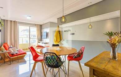 Imagem: O apartamento possui 3 Dormitórios, 2 Banheiros, 1 Vaga na