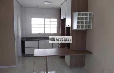 Imagem: A casa em condomínio possui 2 Dormitórios, 1 Banheiro, 2 Vagas