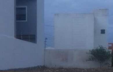 Imagem: O terreno possui 140m² de Área e está localizado em Parque