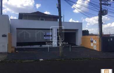 Imagem: O depósito possui 4 Vagas na garagem e 293m² de Área e está