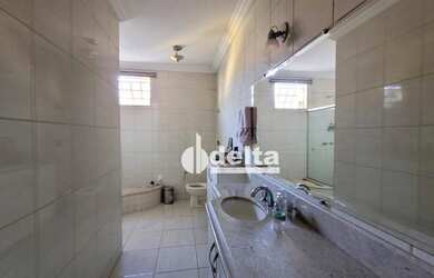 Imagem 6: Casa com 3 dormitórios, 240 m² - venda por R$ 570.000,00 ou aluguel por R$ 3.000,00 - Segi