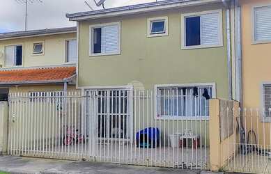 Imagem: A casa possui 3 Dormitórios, 2 Banheiros, 80m² de Área e