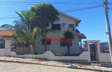 Imagem 2: Casa com 4 dormitórios, venda por R$ 1.200.000 ou aluguel por R$ 4.500/mês...