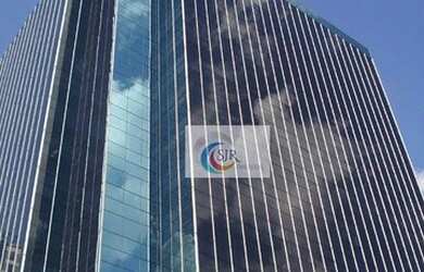 Imagem: O depósito possui 5 Vagas na garagem, 335m² de Área e está