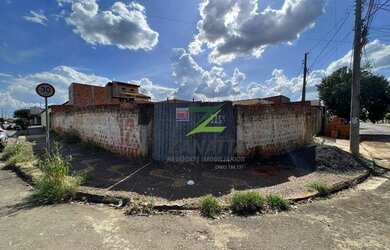 Imagem: O terreno possui 131m² de Área e está localizado em Jardim