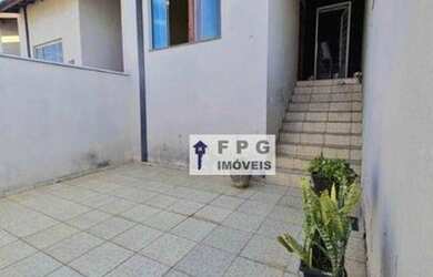 Imagem: A casa possui 2 Dormitórios, 2 Banheiros, 70m² de Área e