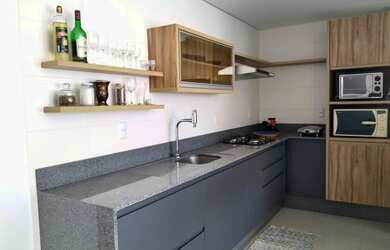 Imagem: O apartamento possui 2 Dormitórios, 2 Banheiros, 1 Vaga na