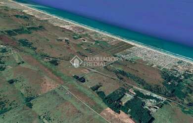 Imagem: O terreno possui 360m² de Área e está localizado em Arroio