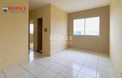 Imagem: O apartamento possui 2 Dormitórios, 1 Banheiro, 1 Vaga na garagem