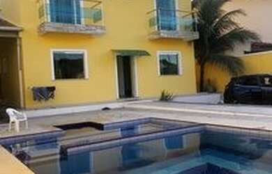 Imagem: A casa em condomínio possui 5 Dormitórios, 5 Banheiros, 4