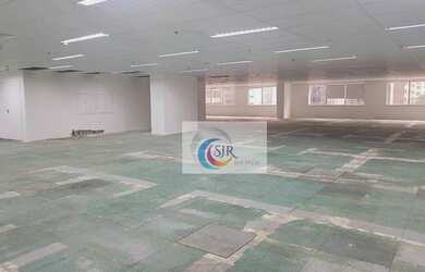 Imagem 9: O Centro de Controle é totalmente informatizado, cuidando sem interrupção de uma gama comp