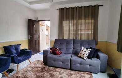 Imagem: A casa possui 5 Dormitórios, 5 Banheiros, 2 Vagas na garagem