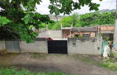 Imagem: A casa possui 1 Dormitório, 1 Banheiro, 2 Vagas na garagem