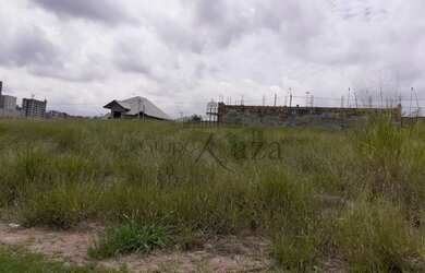 Imagem: O terreno possui 451m² de Área e está localizado em Urbanova