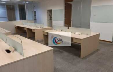 Imagem: O depósito possui 5 Vagas na garagem, 292m² de Área, Imóvel