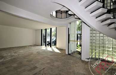 Imagem: O depósito possui 497m² de Área e está localizado em Bairro