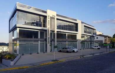 Imagem: O depósito possui 1 Vaga na garagem, 154m² de Área e está