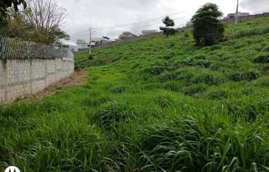 Imagem: O terreno possui 450m² de Área e está localizado em Jardim