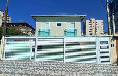 Imagem: A casa possui 2 Dormitórios, 1 Banheiro, 1 Vaga na garagem