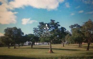 Imagem: O terreno possui 2.500m² de Área e está localizado em Vila