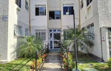 Imagem: O apartamento possui 2 Dormitórios, 1 Banheiro, 2 Vagas na