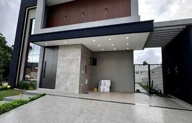 Imagem: A casa em condomínio possui 4 Dormitórios, 1 Banheiro, 4 Vagas