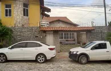 Imagem: A casa possui 5 Dormitórios, 5 Banheiros, 5 Vagas na garagem
