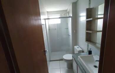 Imagem: O apartamento possui 2 Dormitórios, 1 Banheiro, 2 Vagas na