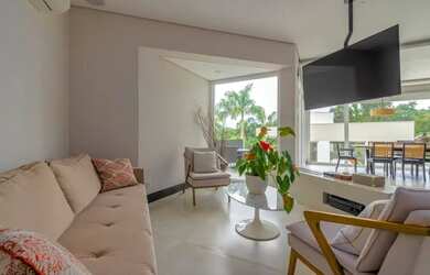 Imagem: A casa em condomínio possui 5 Dormitórios, 5 Banheiros, 5