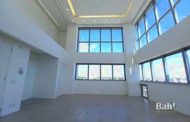 Imagem: O depósito possui 2 Vagas na garagem, 72m² de Área e está