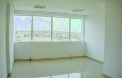 Imagem: O depósito possui 1 Vaga na garagem, 42m² de Área e está