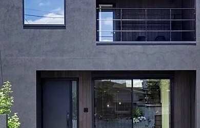 Imagem: A casa possui 3 Dormitórios, 3 Banheiros, 1 Vaga na garagem