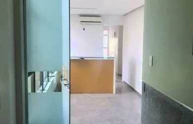 Imagem: O depósito possui 196m² de Área e está localizado em Lourdes