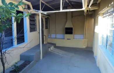 Imagem: A casa possui 2 Dormitórios, 2 Banheiros, 155m² de Área e