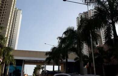 Imagem: O apartamento possui 3 Dormitórios, 1 Banheiro, 1 Vaga na garagem