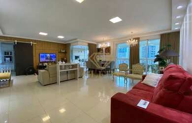 Imagem: O apartamento possui 4 Dormitórios, 4 Banheiros, 3 Vagas na