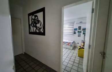 Imagem: A casa possui 4 Dormitórios, 4 Banheiros, 3 Vagas na garagem