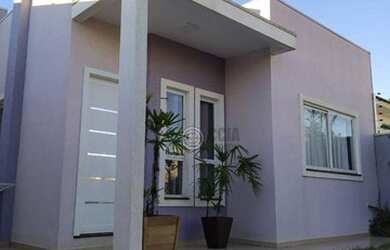 Imagem: A casa à venda possui 3 Dormitórios, 2 Banheiros, 1 Vaga na