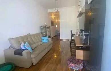 Imagem: A casa possui 3 Dormitórios, 2 Banheiros, 1 Vaga na garagem