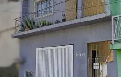 Imagem: A casa possui 3 Dormitórios, 1 Banheiro, 1 Vaga na garagem