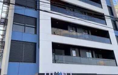 Imagem: O apartamento possui 1 Dormitório, 1 Banheiro, 1 Vaga na garagem