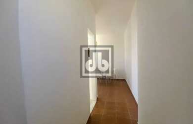 Imagem 5: RUA SENADOR VERGUEIRO - FUNDOS E SILENCIOSO - AMPLO QUARTO E SALA - ÁREA...