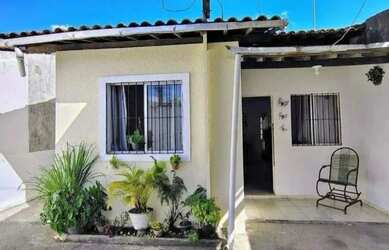 Imagem: A casa em condomínio possui 2 Dormitórios, 2 Banheiros, 2