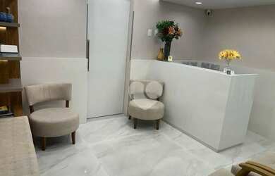 Imagem: O depósito possui 3 Vagas na garagem, 84m² de Área e está