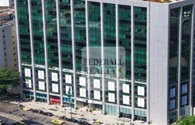 Imagem: O depósito possui 4 Vagas na garagem, 539m² de Área e está