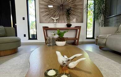 Imagem: A casa em condomínio possui 5 Dormitórios, 5 Banheiros, 4