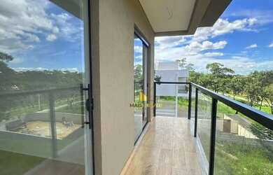 Imagem: A casa possui 3 Dormitórios, 3 Banheiros, 160m² de Área e